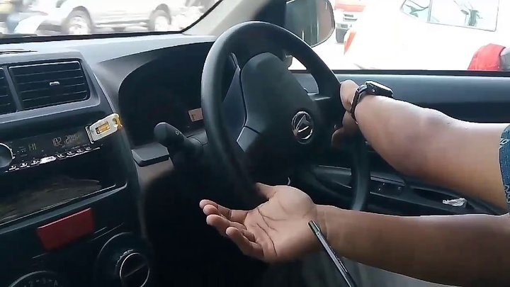 cara memutar setir mobil yang benar