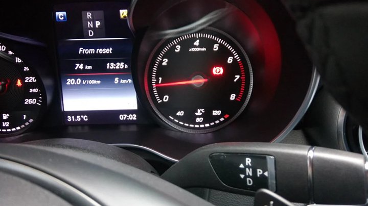 Penyebab Speedometer Mobil Matic Mati & Cara Memperbaikinya